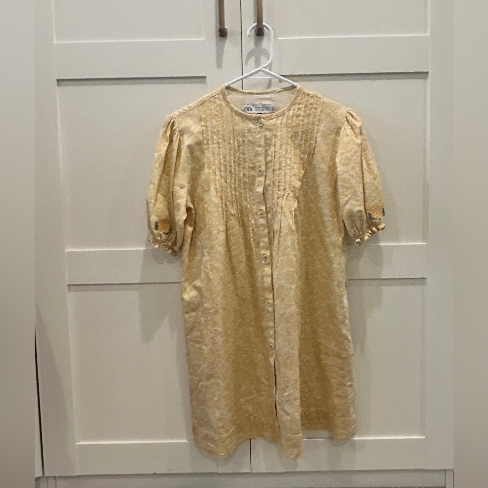 Zara Cream Button-Up Top